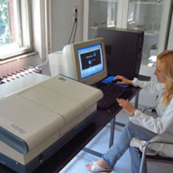 UV-VIS spektrofotometar